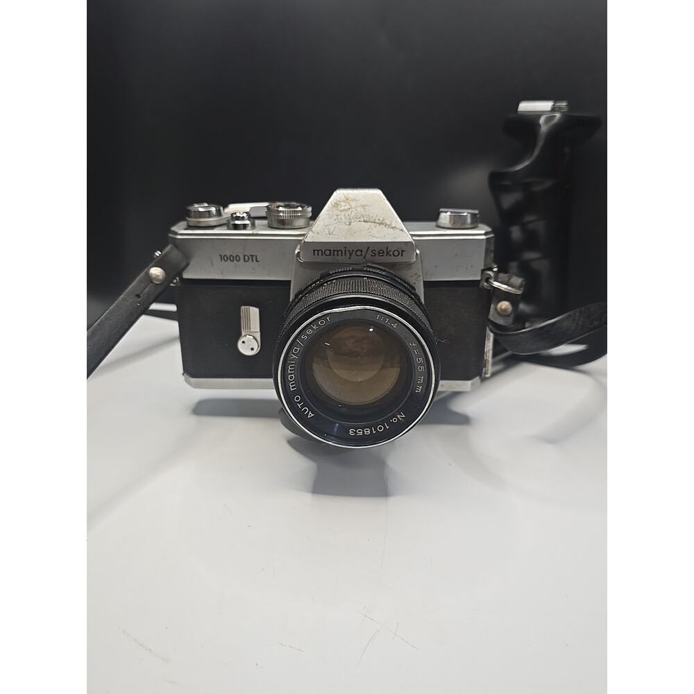 Mamiya Sekor 1000 DTL Camera Auto Mamiya Sekor 55 mm f 1.8 Lens Strap And Handle
